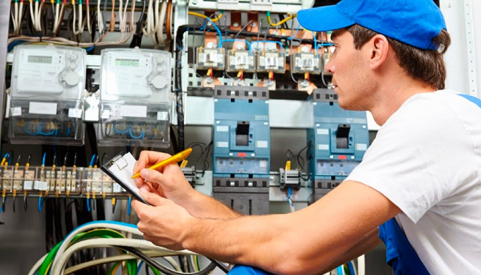 Curso técnico auxiliar en electricidad y gas natural